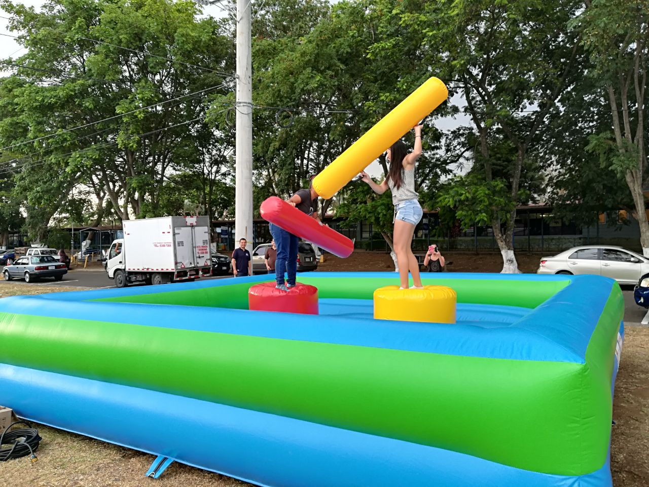 Futbolín Humano – Multiaventura Outdoor Factory