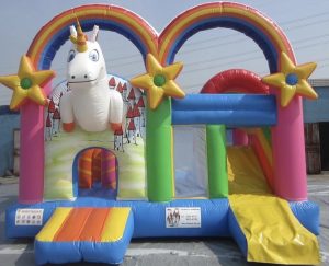 alquiler de inflable unicornio